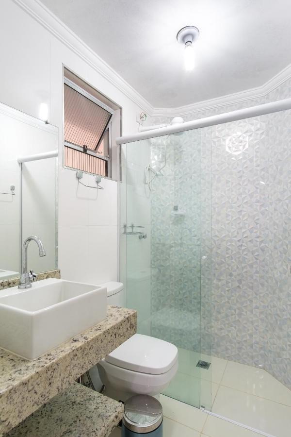 Apartamento A 100 Metros Da Praia - 01 Dormitorio - Edificio Agua Viva ウバトゥバ エクステリア 写真